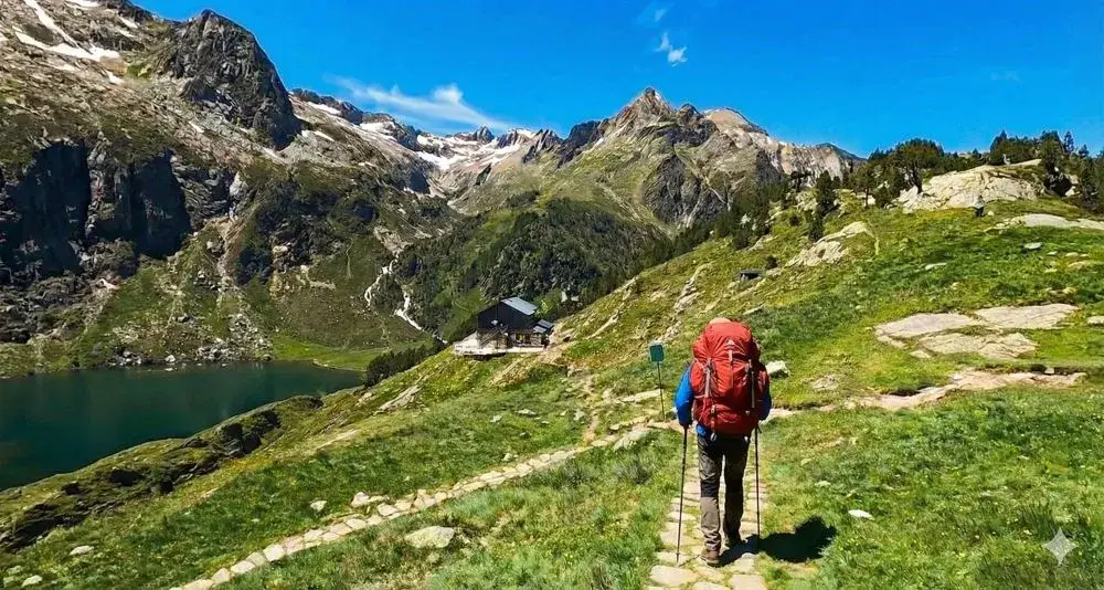 Cover Image for GR10 : Réussir Votre Traversée des Pyrénées en Confort